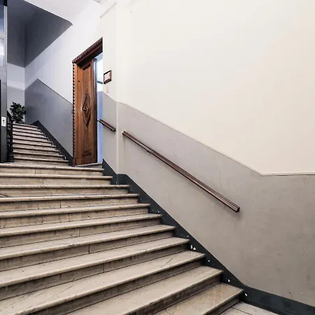 Appartement Eli&fra 1 *